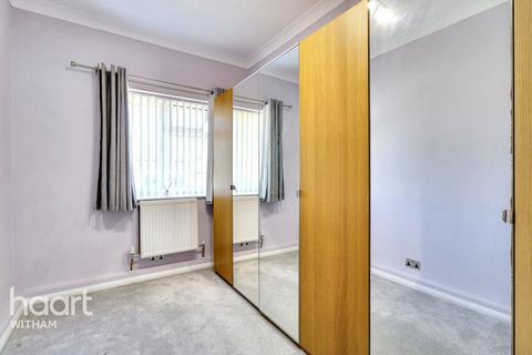 69 West Avenue, Mayland, Chelmsford, CM3 6AE
