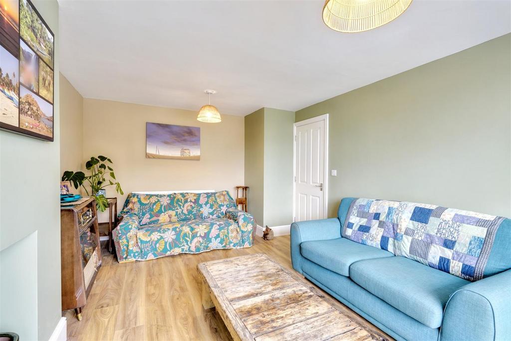 Lounge/Sitting Room