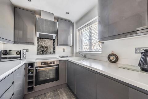 2 bedroom semi-detached house for sale, Statham Court, Berkshire RG42