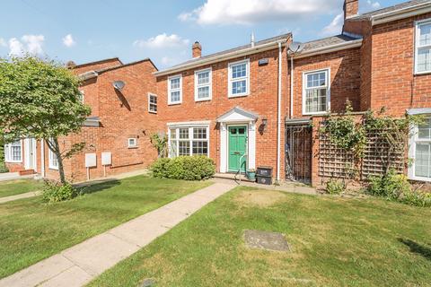 3 bedroom terraced house for sale, Bentinck Close, Gerrards Cross, Buckinghamshire