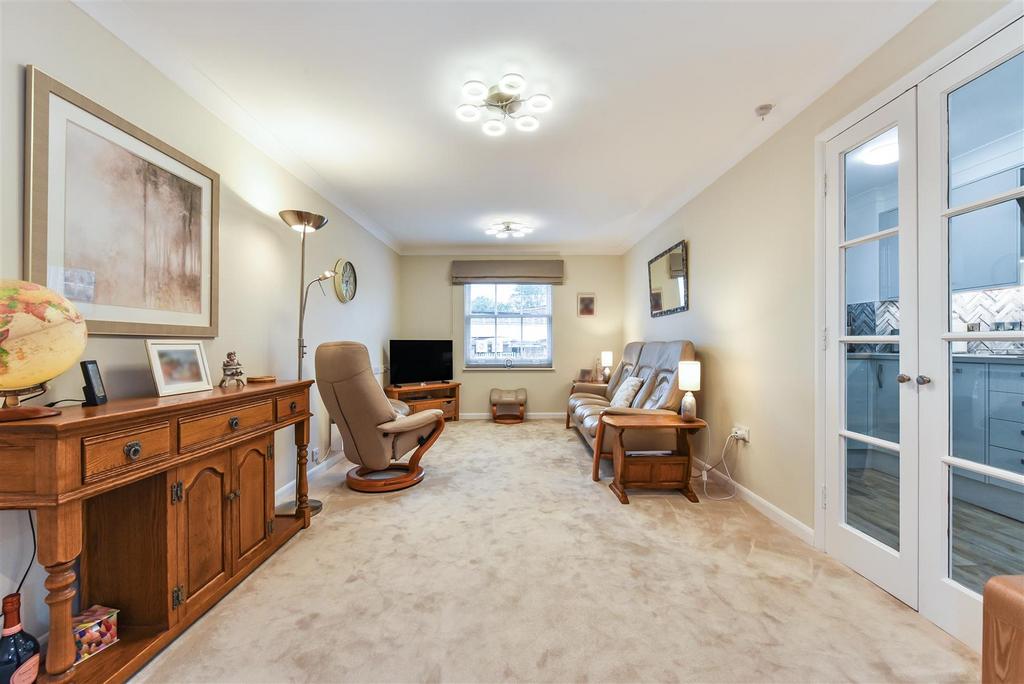 Sitting/Dining Room