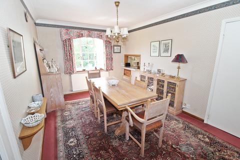 4 bedroom detached house for sale, Ampthill Road, Flitwick
