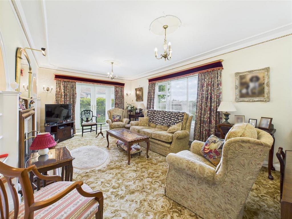 Lounge: