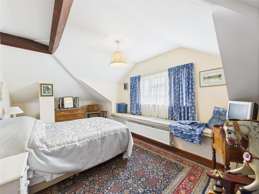 Bedroom: