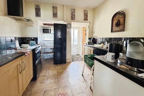 12 Ashfield Avenue, Thorne, Doncaster, DN8 5RN