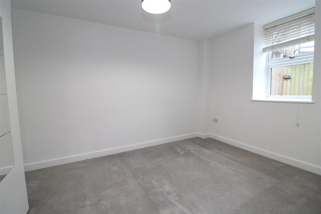 Flat 4 Porters Wood House - New Photos 2022 (9).JP