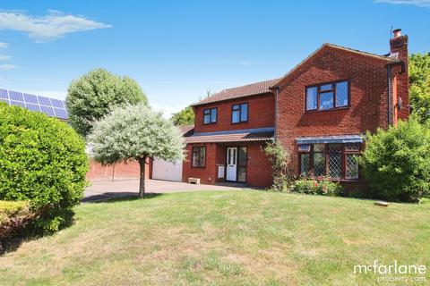 11 Yonder Way, Wanborough, Swindon, SN4 0BX