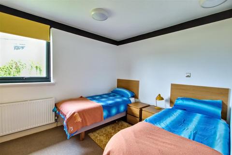 3 bedroom detached bungalow for sale, Napier Gardens, Cardigan