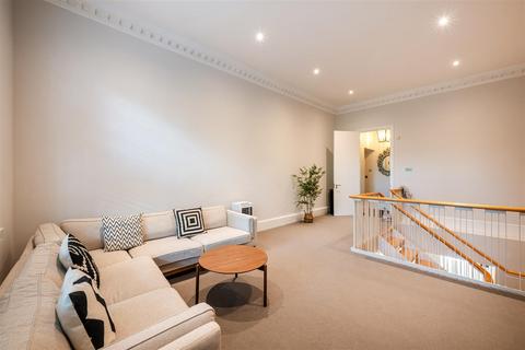 2 bedroom flat for sale, Ormonde Terrace, Primrose Hill, NW8