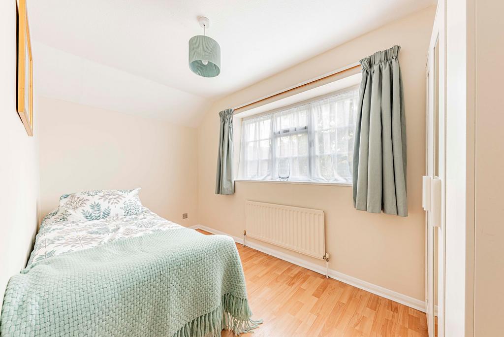 Bedroom Two (2)