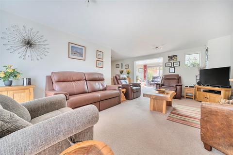2 bedroom detached bungalow for sale, Oakwood Road, Maidstone