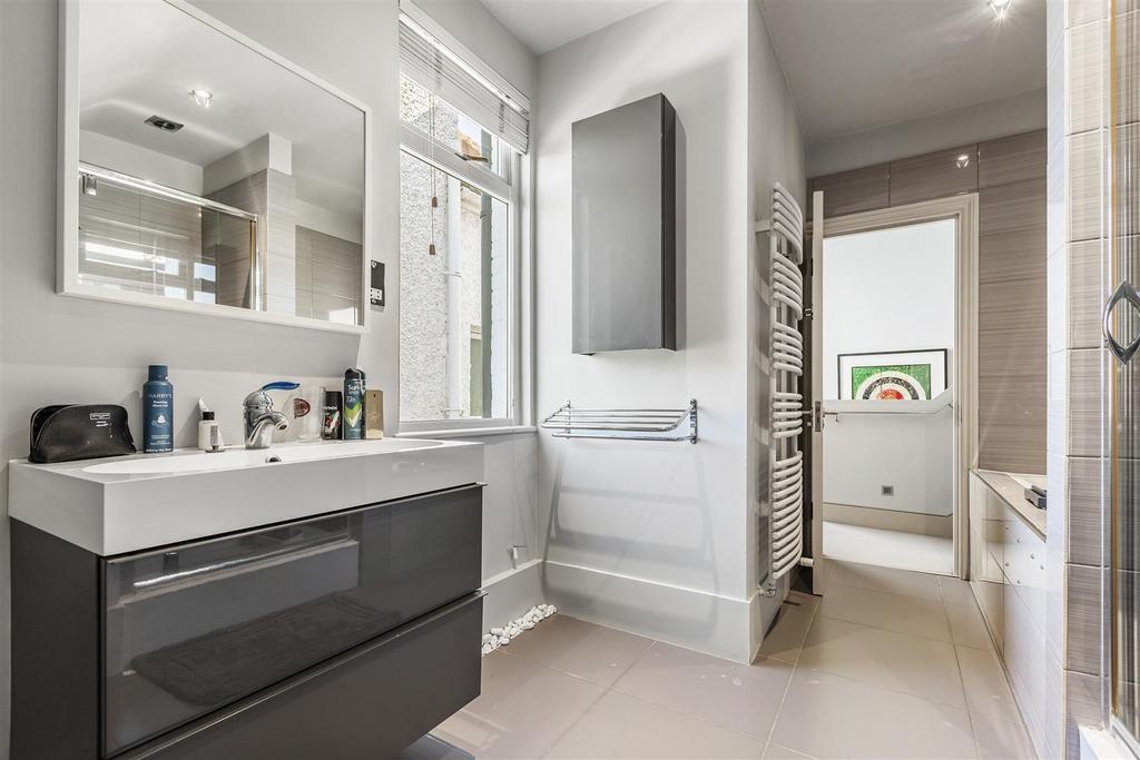 Clorane Gardens,NW3-40.jpg