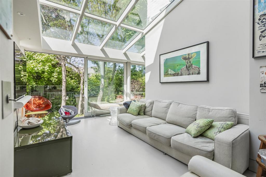Clorane Gardens,NW3-31.jpg