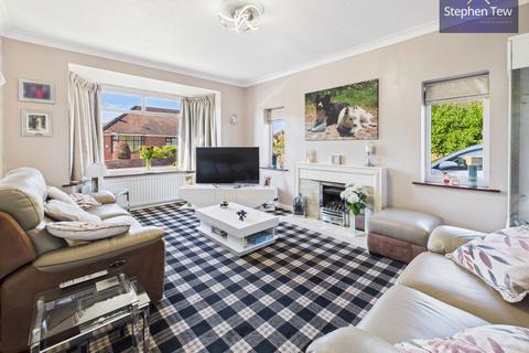 2 bedroom semi-detached bungalow for sale, Meadow Crescent, Poulton-Le-Fylde FY6