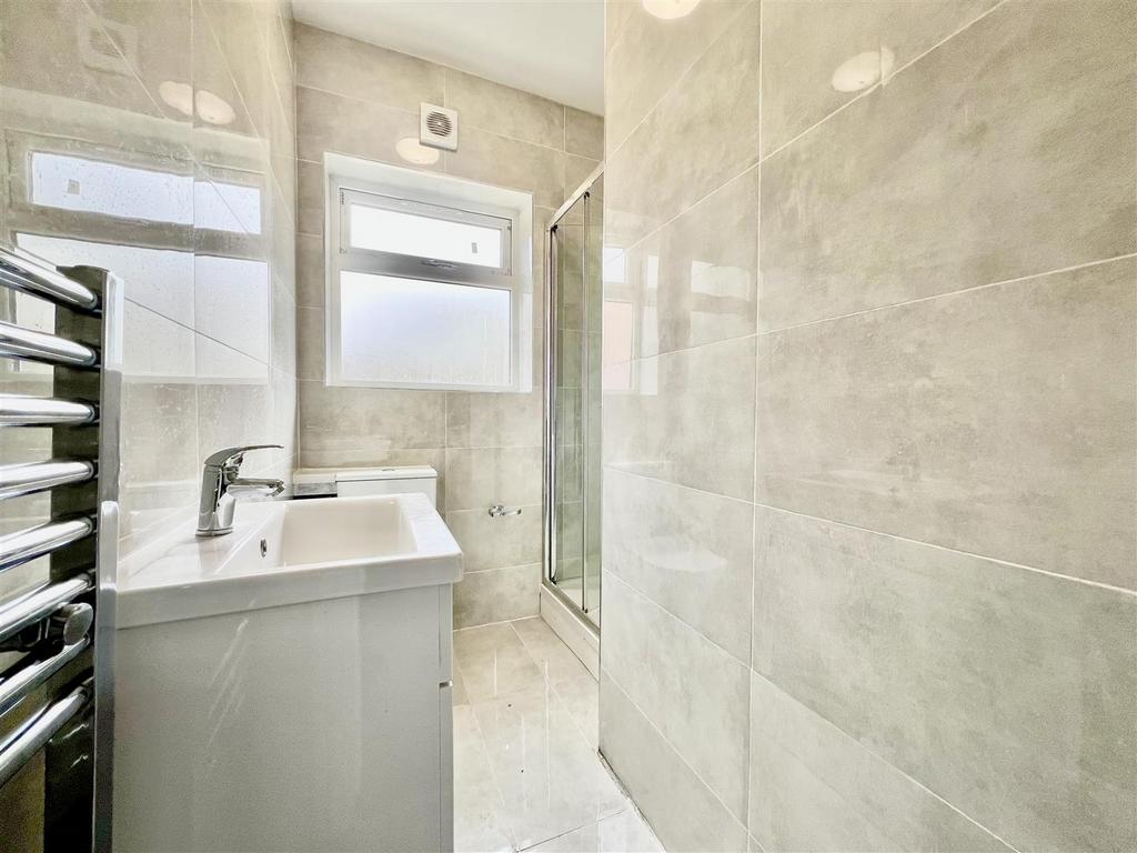Shower Room/ WC