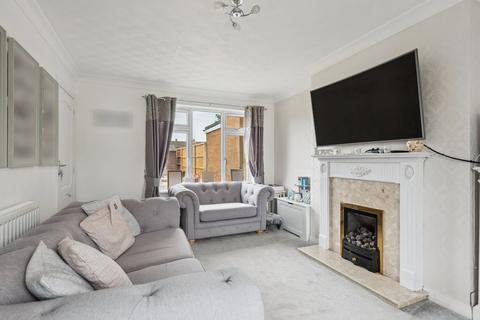 8 Carters Way, Arlesey, SG15 6UG