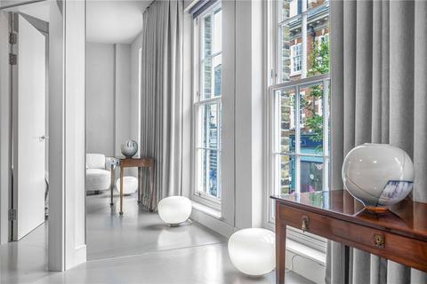 1 bedroom apartment for sale, Exmouth Market, London, EC1R