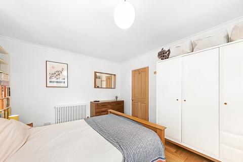 52b Woodland Road, London, SE19 1NT