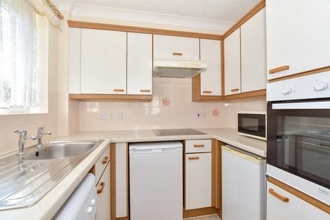 2 bedroom ground floor flat for sale, Gales Drive, Three Bridges, Crawley, West Sussex