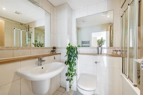 2 bedroom duplex for sale, Curtain Road, Shoreditch, EC2A