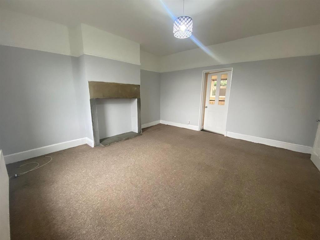 LOUNGE .jpg