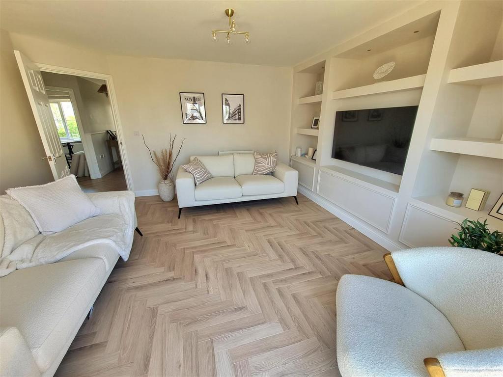 Sitting room 1.jpg