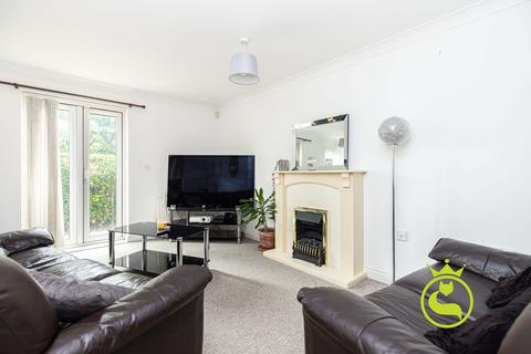 2 bedroom flat for sale, Doulton Gardens, Poole BH14