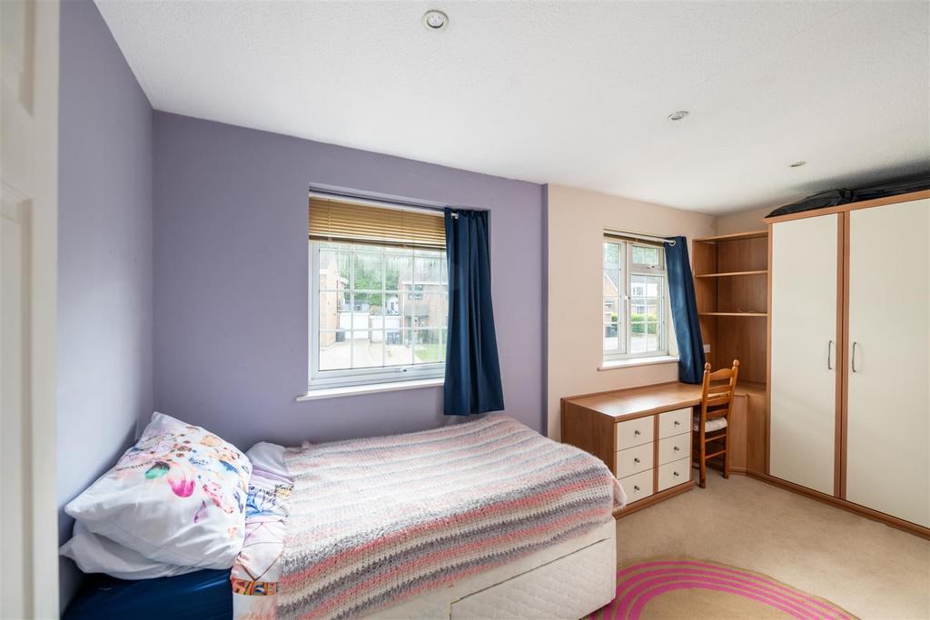 19 Hazel Way internals6.jpg
