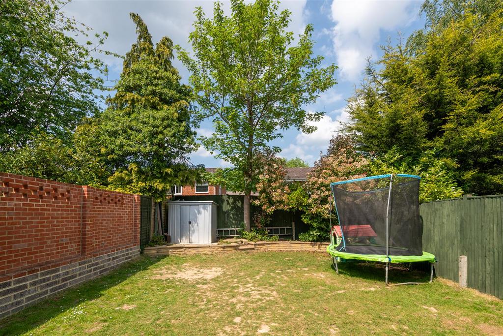 19 Hazel Way externals-5.jpg