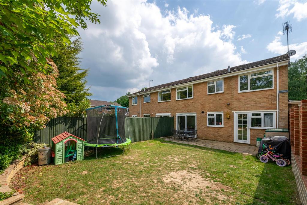 19 Hazel Way externals-9.jpg