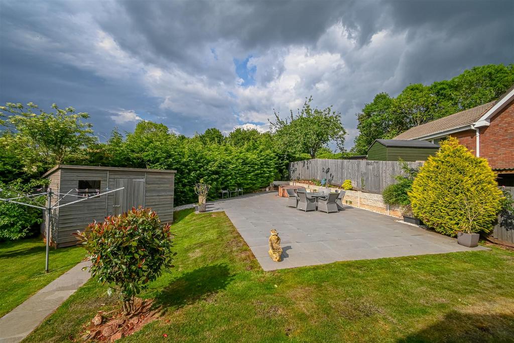 2 Carlton Rise-18.jpg