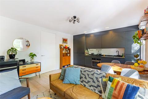 1 bedroom apartment for sale, Amhurst Road, London, E8