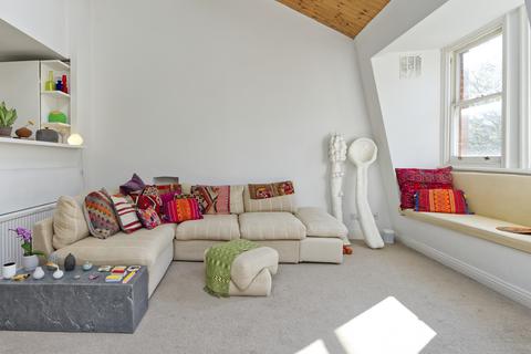 2 bedroom flat for sale, Courtfield Road, London SW7