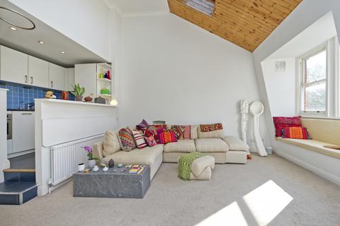 2 bedroom flat for sale, Courtfield Road, London SW7