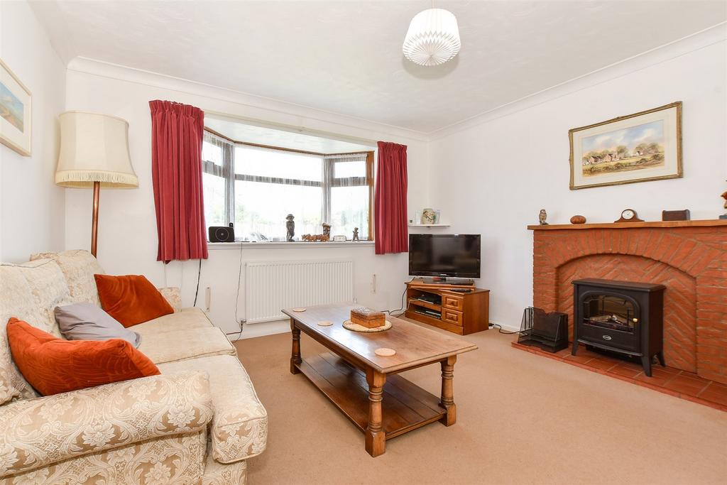 Lounge/ Dining Room