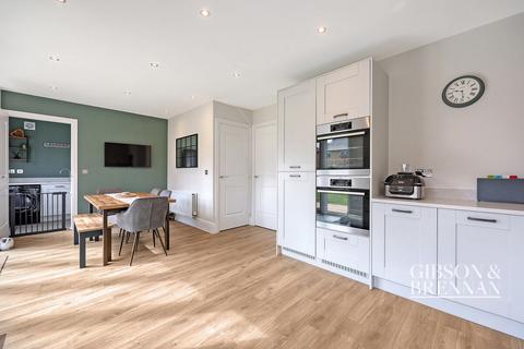 3 bedroom detached house for sale, Dixon Link, Basildon, SS16