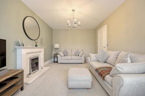 3 bedroom detached house for sale, Dixon Link, Langdon Hills, Basildon, Essex, SS16 5NS