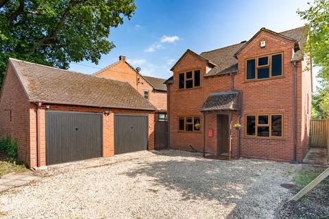 4 bedroom detached house for sale, Bromsberrow Heath HR8