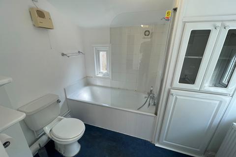 3 bedroom semi-detached house for sale, Luther Road, Ipswich IP2
