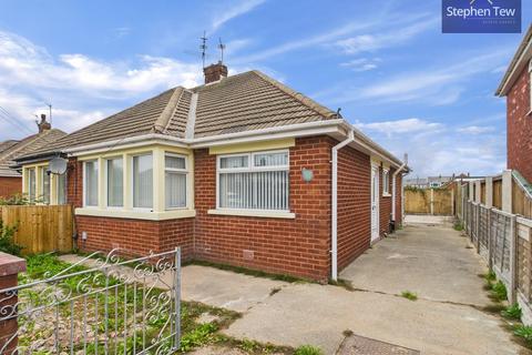 2 bedroom semi-detached bungalow for sale, Endsleigh Gardens, Blackpool, FY4