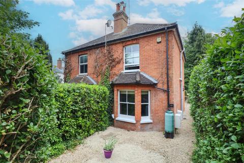 35 Fleet Road, Fleet, GU51 3PJ