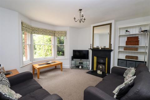 35 Fleet Road, Fleet, GU51 3PJ