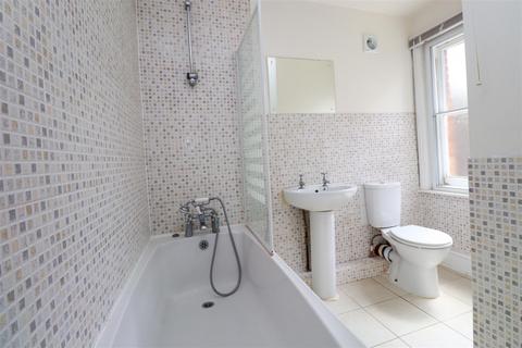 35 Fleet Road, Fleet, GU51 3PJ