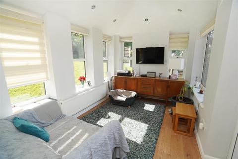 1 Gresley Avenue, Horwich, Bolton, BL6 5TQ
