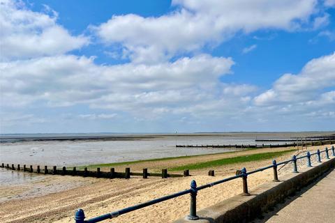 1 bedroom apartment for sale, Holland Road, Westcliff-on-Sea, Essex, SS0