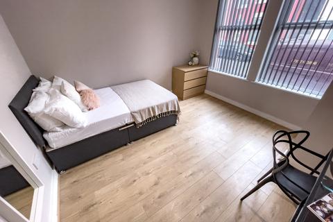 3 bedroom house share to rent, Esher Road, L6 6DE,