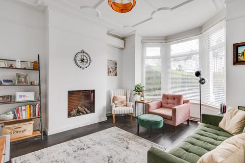 4 bedroom terraced house for sale, Gillingham Road, Cricklewood, NW2