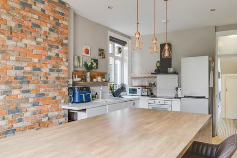 4 bedroom terraced house for sale, Gillingham Road, Cricklewood, NW2