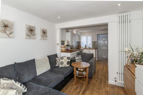 2 bedroom terraced house to rent, Albert Cottages, Clewer Hill Road, Windsor, SL4