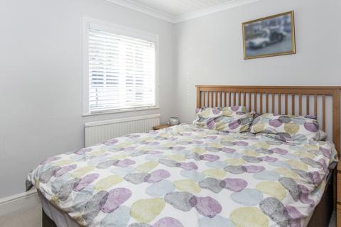 2 bedroom terraced house to rent, Albert Cottages, Clewer Hill Road, Windsor, SL4